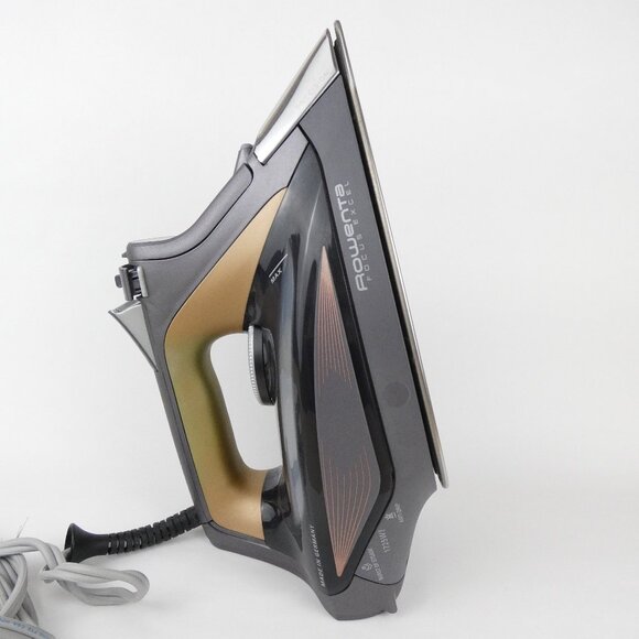 Rowenta DW5351 Focus Excel Steam Iron Stainless Soleplate 1725 Watt 400 Holes - Picture 3 of 16